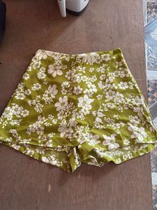 Chic Floral Skort