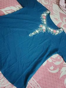 241. Woman short kurti