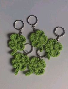 2 clover leaf keychain for 99 rupees only 🍀