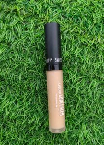 Swiss Beauty Liquid Concealer shade 03 LIGHT MOYEN