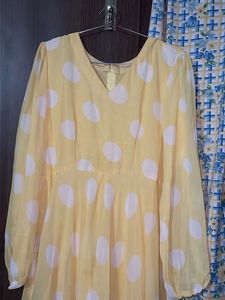 Chic Yellow Polka Dot Dress