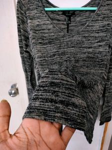 Forever 21 Summer Tshirt Shaded Full Sleeve Size L