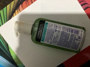 St. Ives clear skin face wash, 2% Salicylic acid