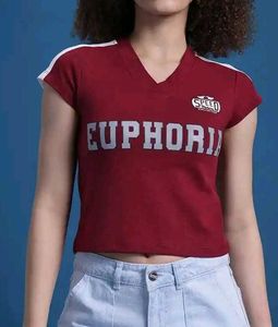 Red Graphic Print V-Neck Crop Top