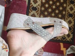 Stylish Woven Strappy Sandals