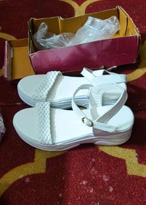 Chic White Platform Sandals
