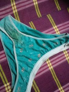 Womens Green Printed