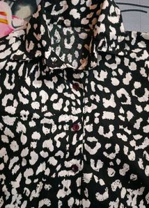 Stylish Leopard Print Button-Up Top