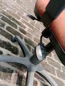 OFFICE CHAIR
