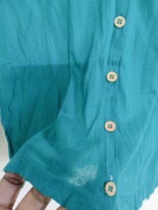 Green Button-Down Long Sleeve Top