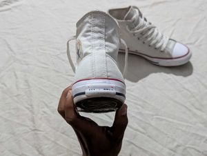 White Converse High-Top Sneakers ( unisex )