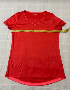 🆕Reebok Orange V-Neck T-Shirt