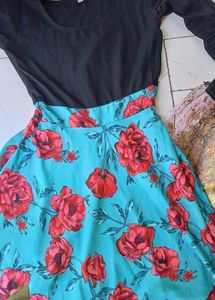 Chic Floral Print Dresses (Set of 2)