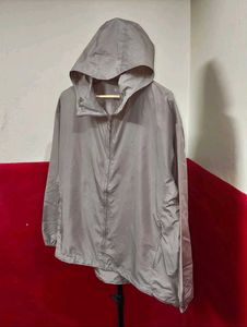 Uniqlo Hooded Lightweight Jacket