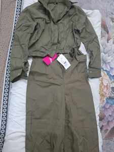 Stylish Olive Green Cropped Top with Bottom