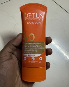 Lotus Herbals Safe Sun Daily Sunscreen SPF 40