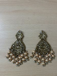 Earings