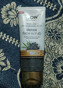 WOW Skin Science Detox Face Scrub