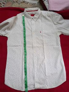IZOD Dotted Casual Shirt GENTLY USED