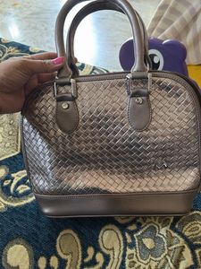 Stylish Woven Textured Handbag