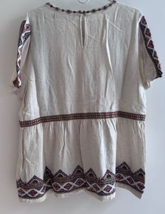 Vero Moda - Embroidered Boho Top