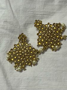 Exquisite Kundan & Pearl Drop Earrings