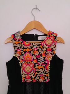 Black Top &amp; Bottom Set (Girl's)