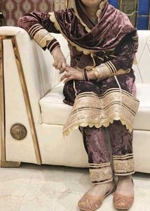 Burgundy Velvet Pant Kameez