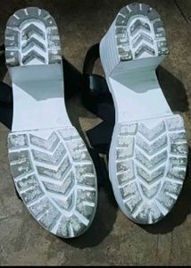 Chic Black Platform Wedge Sandals