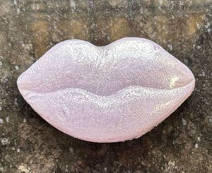 Sparkly Lip Bath Bomb/ fizzer
