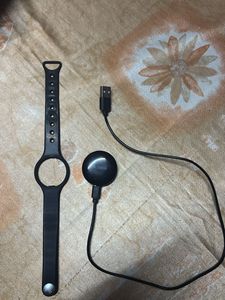 Black Fitness Tracker Band
