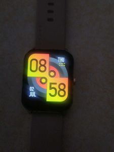 boult drift smartwatch with charging cables