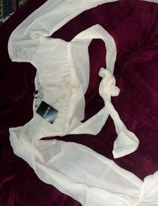 Chic White Square Neck Crop Top