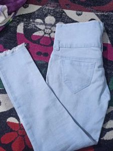 Light Wash High-Waisted Jeans