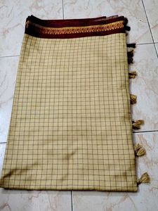 Elegant Beige &amp; Maroon Checked Saree