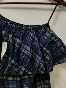 Chic One-Shoulder Plaid Dress