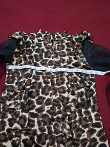 Cheetah Printed Ruffle Top 👍