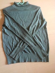Stylish Shimmer Metallic High-Neck Winter Top