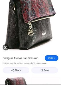 Chic Textured Crossbody Bag