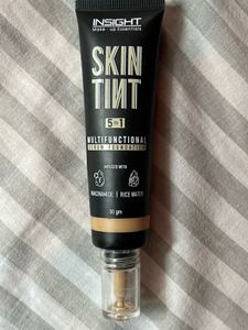 Insight Skin Tint Multifunctional Serum Foundation