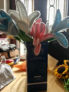 Handmade Crocheted Flowers-28 nos