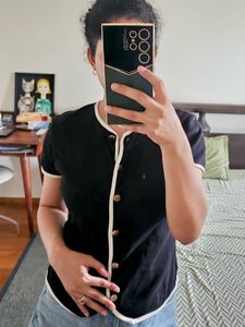 Chic Black &amp; White Trimmed Top