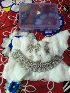 free delivery Stunning Kundan Necklace Set