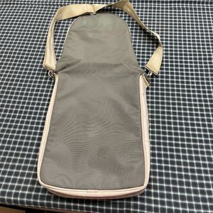 Sleek Gray Laptop Messenger Bag
