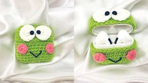 Crochet Earbud Case🕷️
