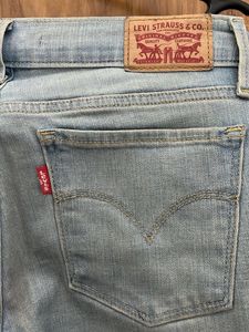 Levi's Light Wash Skinny Jeans