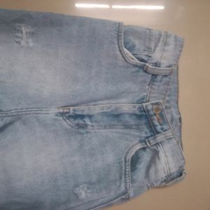 Wide Leg Torn Jeans