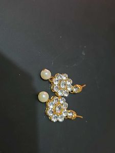 Elegant Pearl &amp; Crystal Choker