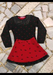 24. Woolen Cute Black & Red Skirt Set