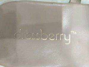 Dressberry Studded Flat Sandals